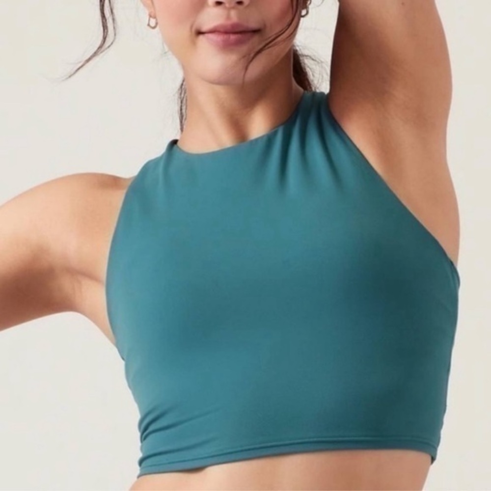 Athleta Conscious Crop A-C in Cornflower Tea Blue size XS